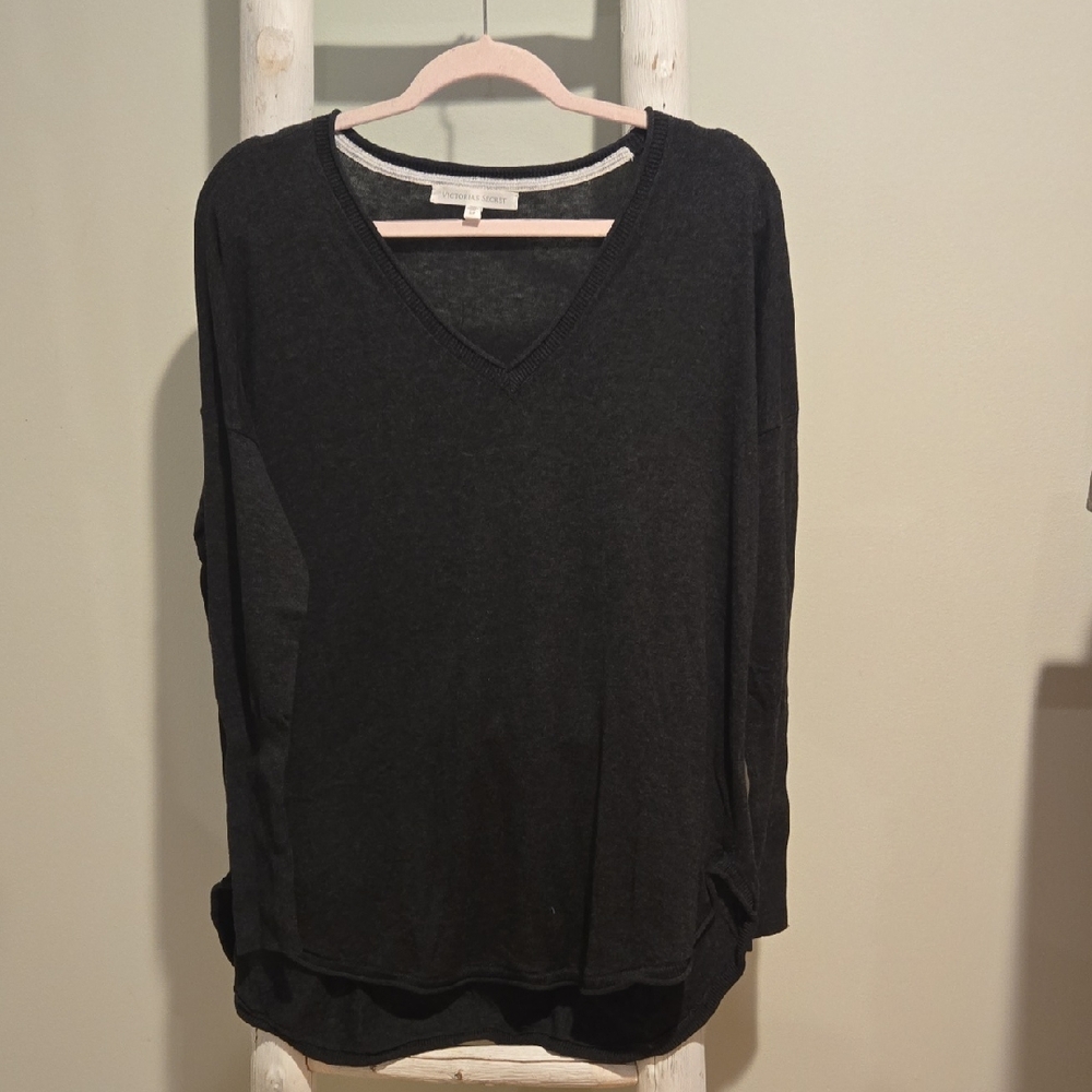 Victoria's Secret Charcoal Long Sleeve V-Neck Top. Oversized Small.